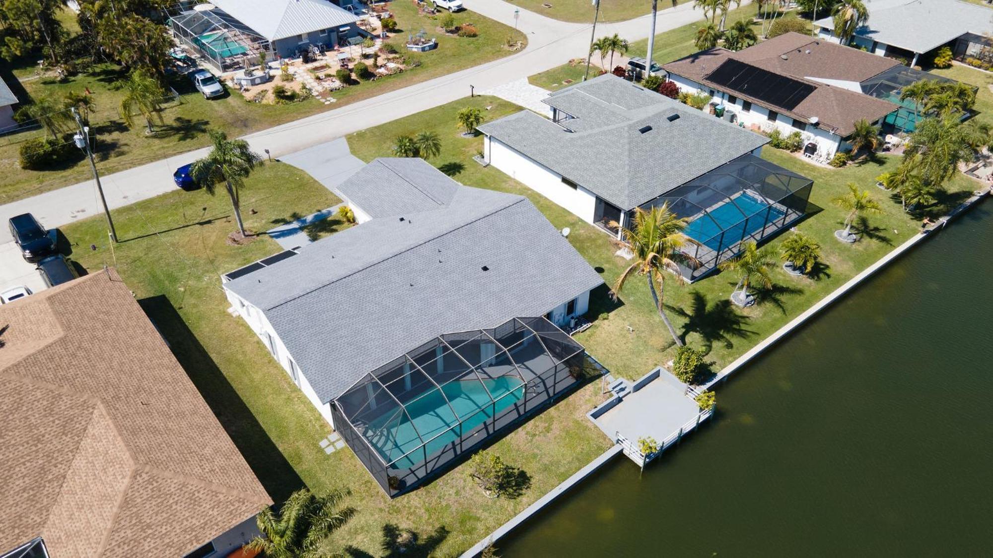 Luxury Waterfront Haven In Cape Coral - Dog-Friendly Escape With Private Pool Vila Exterior foto